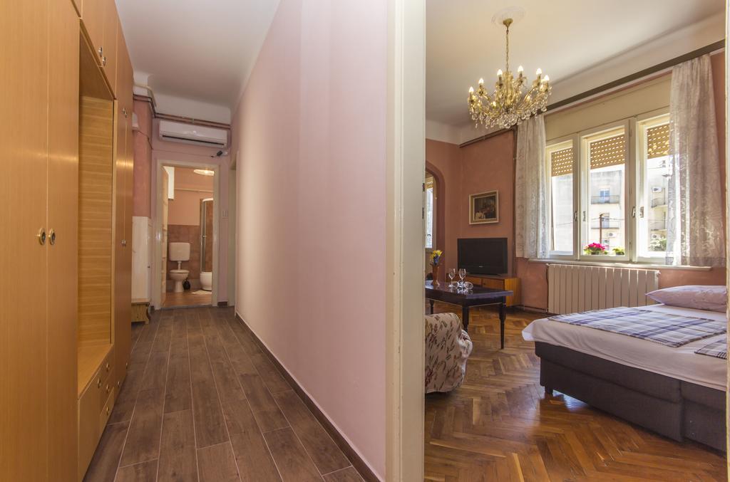Spacious&Smart Center Apartment Pula Habitación foto